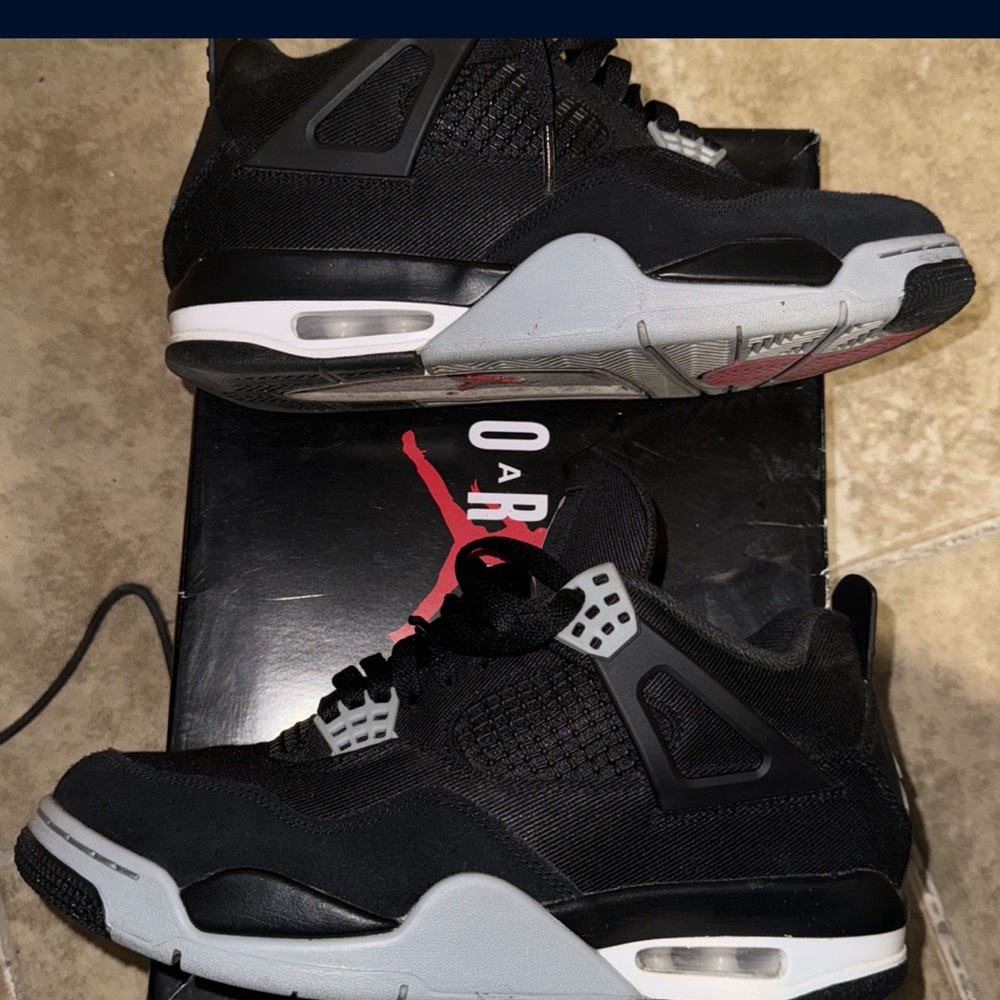 Jordan 4s